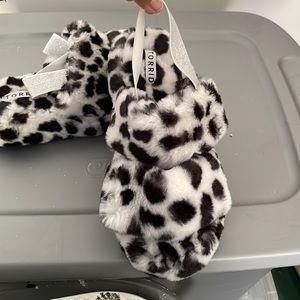 Leopard slippers by Torrid
